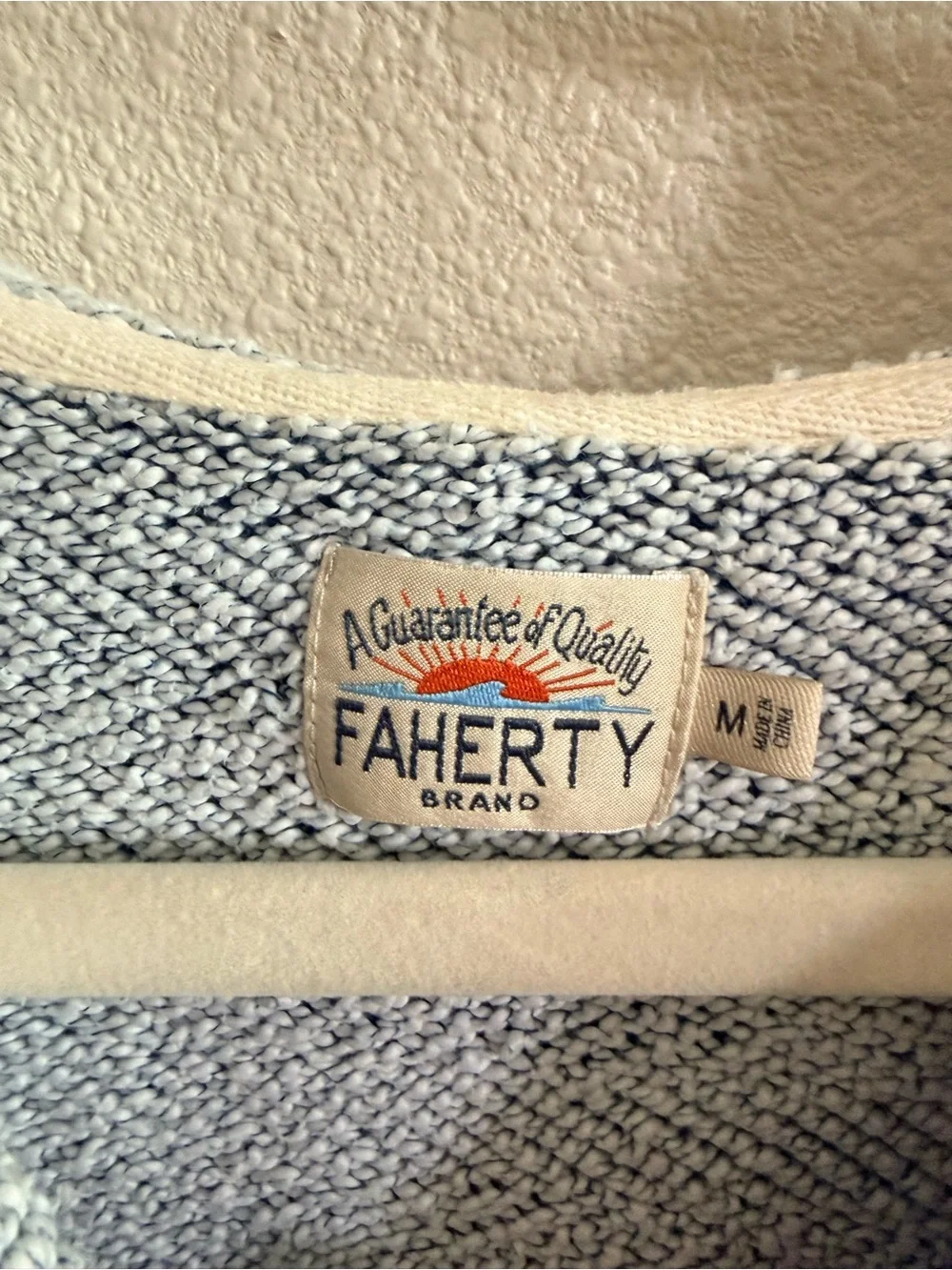 Faherty Whitewater Hoodie - Medium - Picture 3 of 4